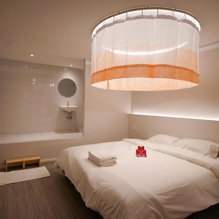Abc Bangkok Rca Hotel Екстериор снимка