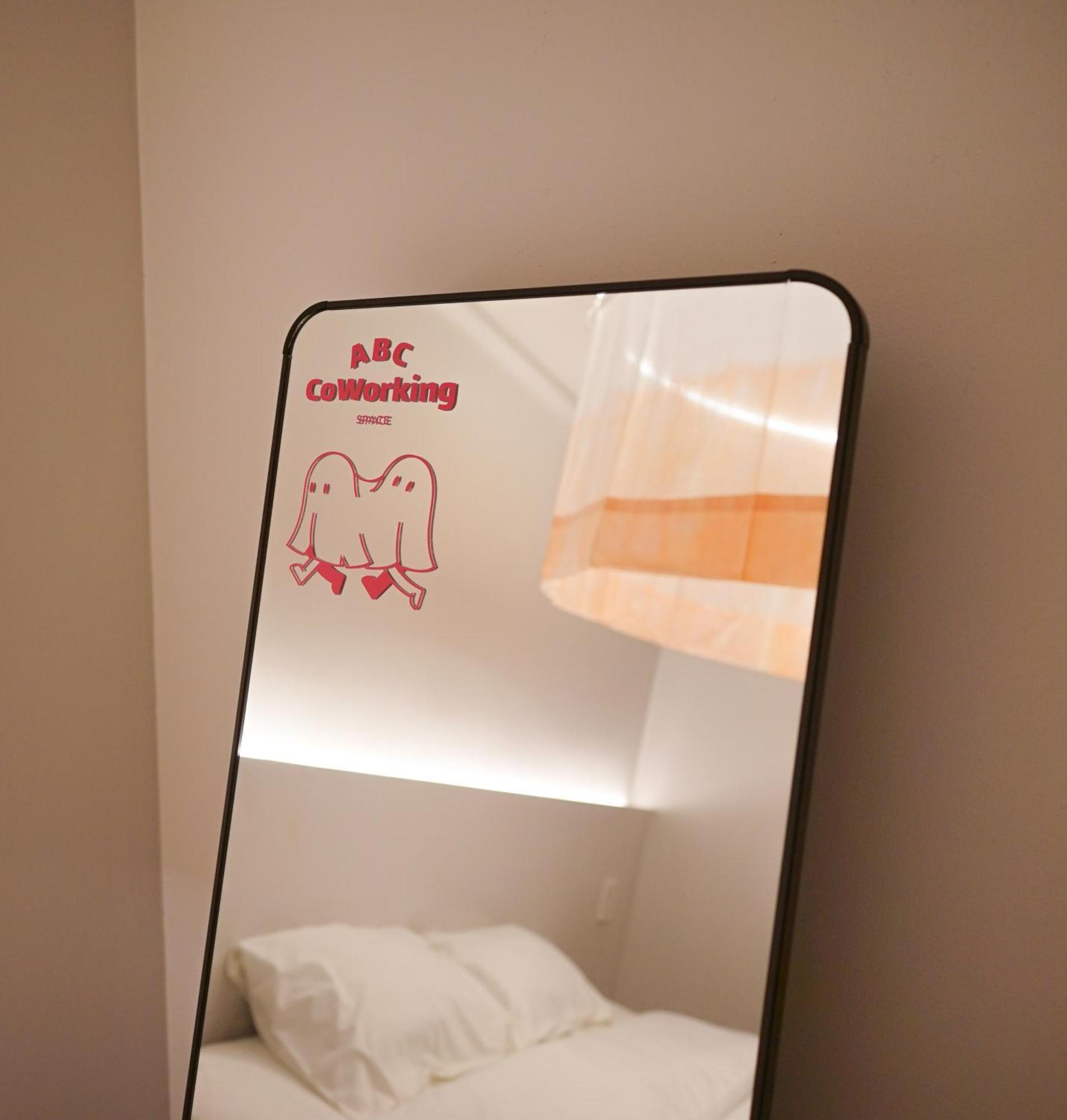 Abc Bangkok Rca Hotel Екстериор снимка